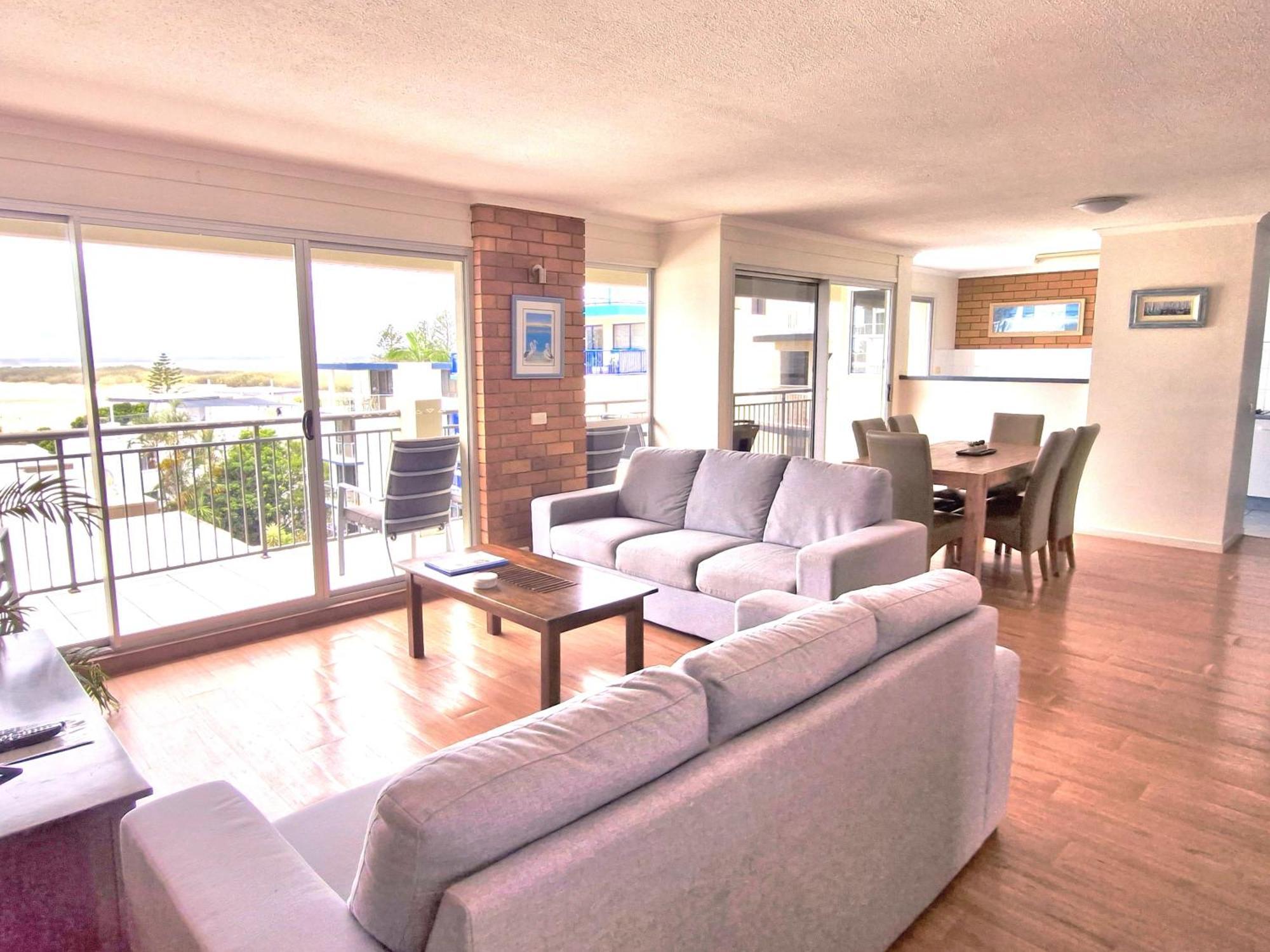 كالوندرا Joanne Apartments المظهر الخارجي الصورة